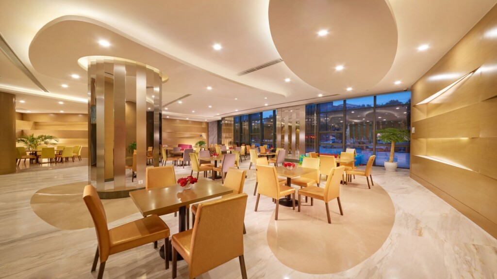 Наньтун: Nantong Jinqiao Holiday Inn