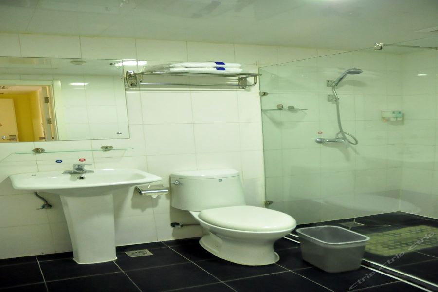 Пекин: 7 Days Inn (Beijing Shangdi Qinghe subway station store)
