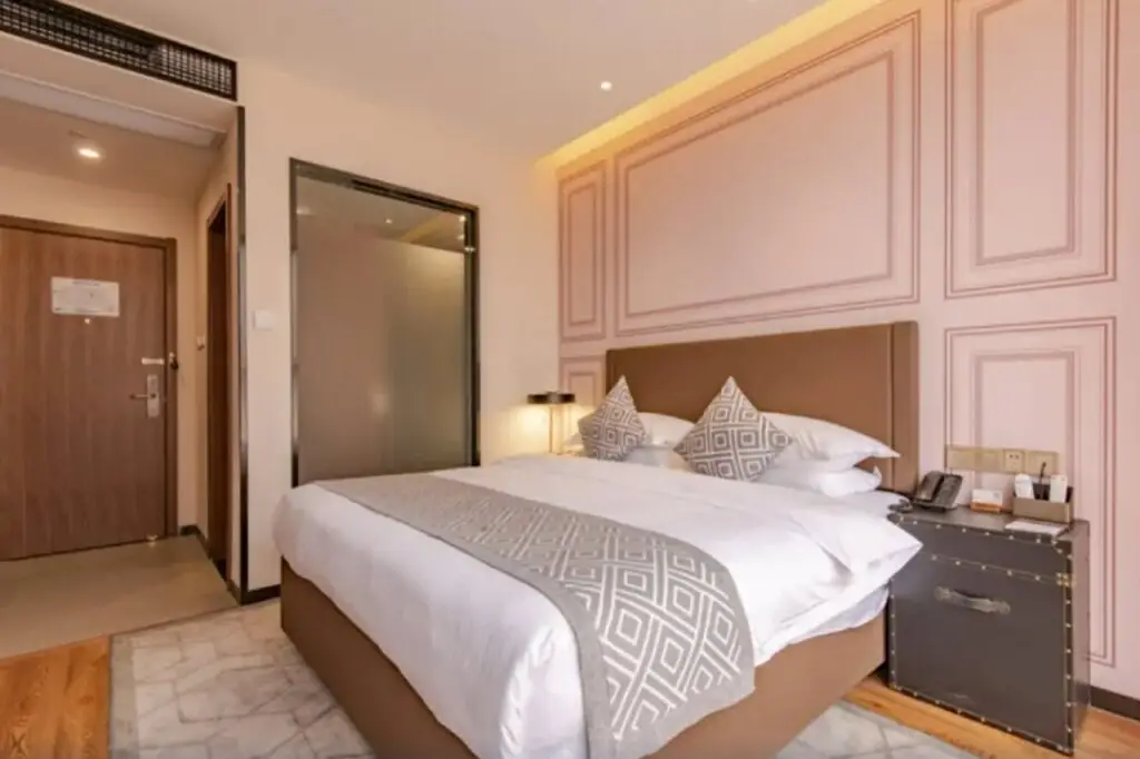 Хэфэй: Gem Hefei Binhu New Area Jiulianwei Metro Station Hotel