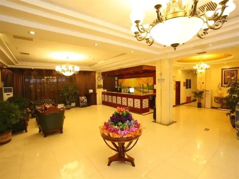 Пекин: GreenTree Inn Beijing Changping Shahe Metro Station Express Hotel