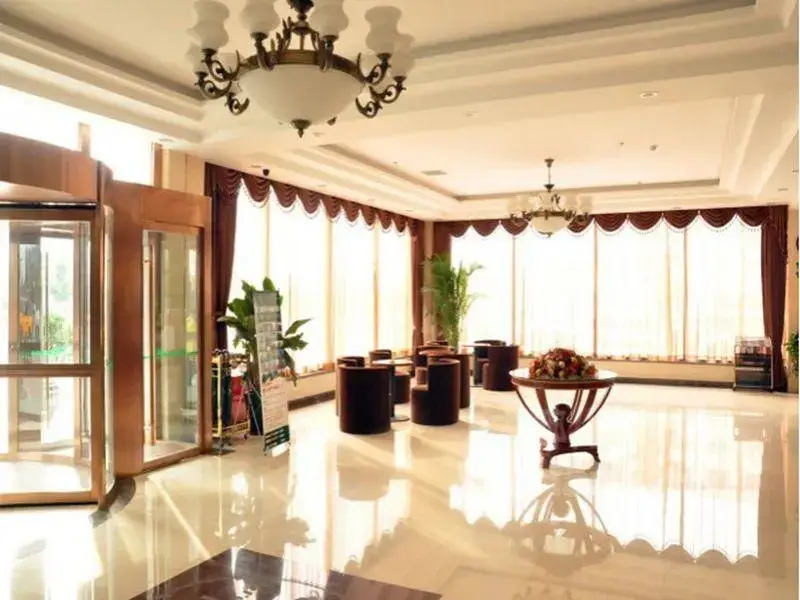Пекин: GreenTree Inn Beijing Changping Shahe Metro Station Express Hotel