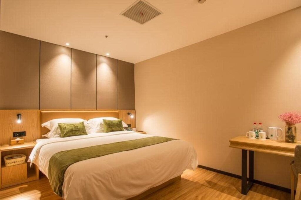 Наньтун: GreenTree Inn Nantong Railway Station Express hote