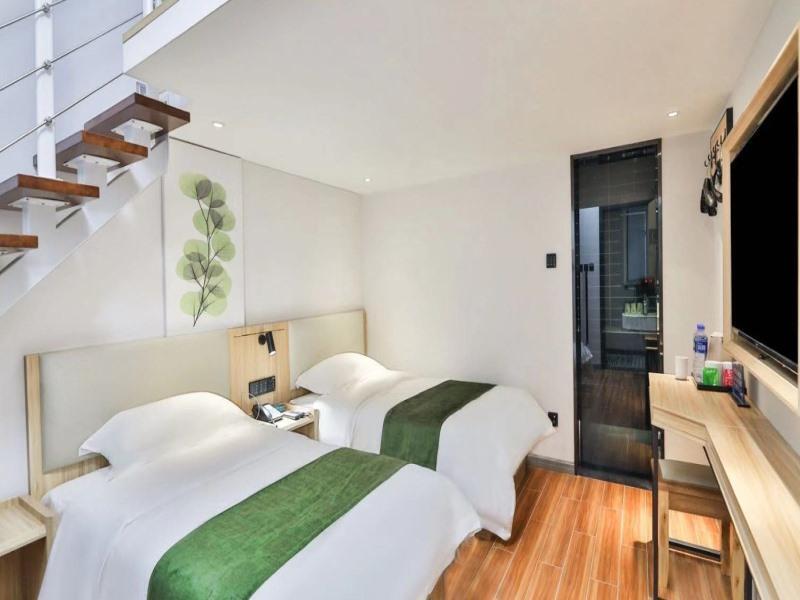 Пекин: GreenTree Inn Beijing Dongcheng District Beixinqiao Subway Station Guijie Street  Express Hotel
