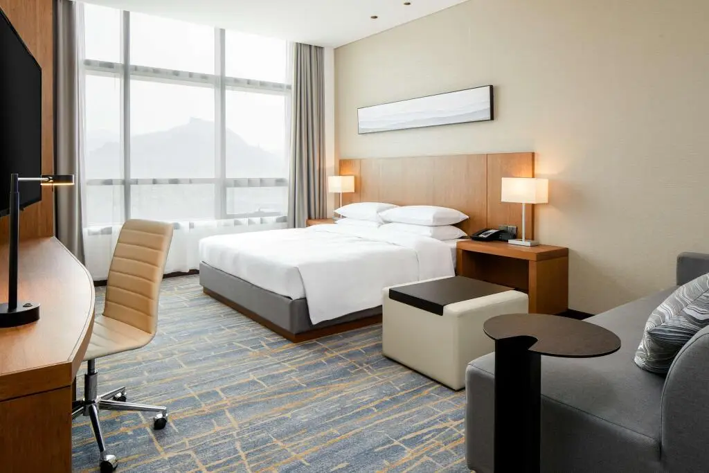 Хучжоу: Hyatt Place Deqing
