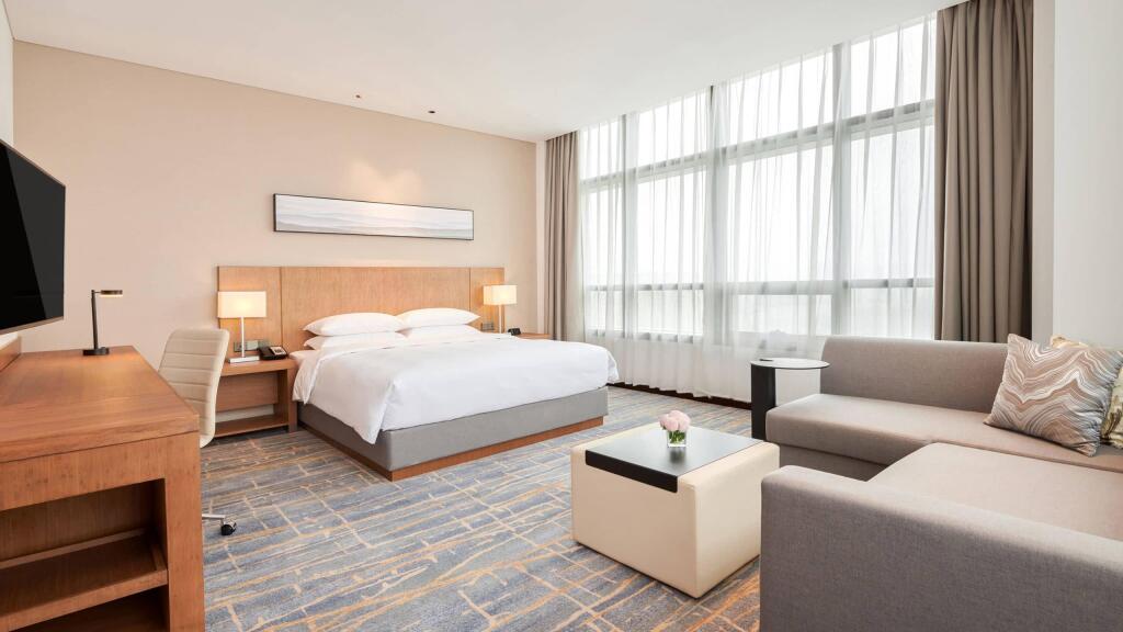Хучжоу: Hyatt Place Deqing