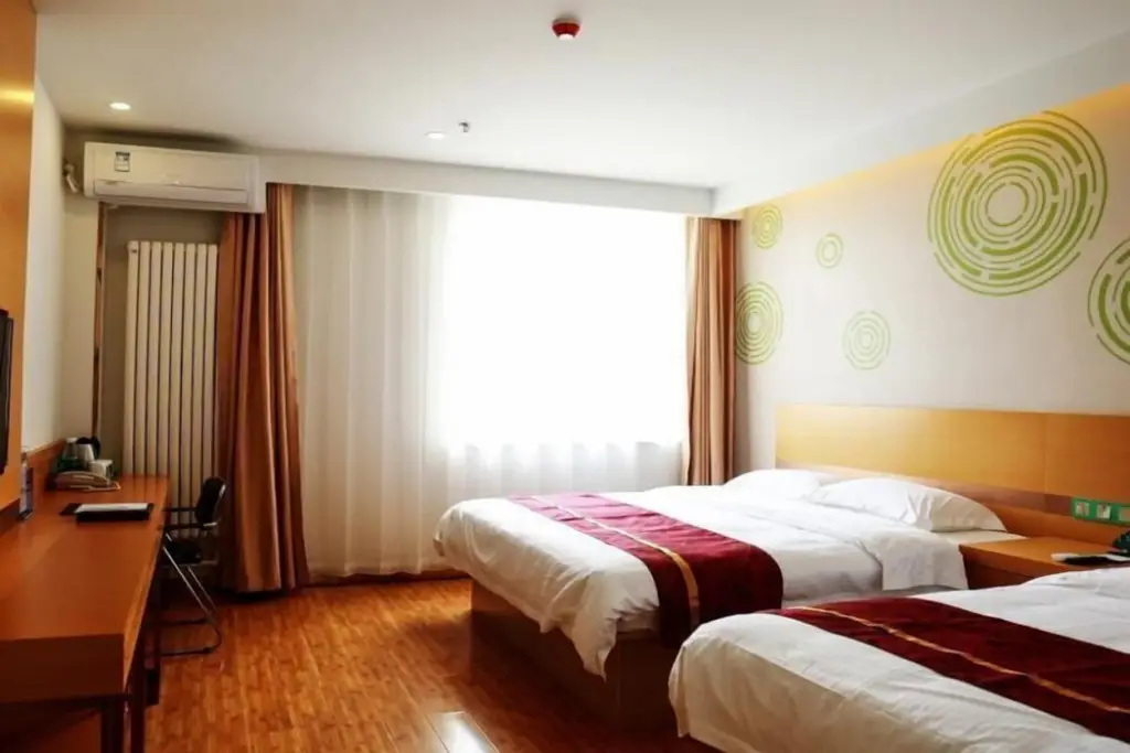 Пекин: GreenTree Inn Beijing Chaoyang District Media school South Gate Express Hotel