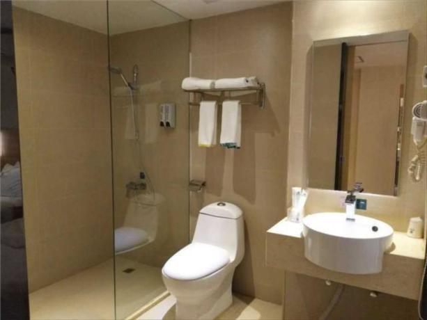 Хайкоу: City Comfort Inn Haikou East High Speed Railway Station