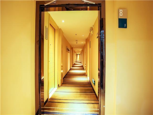 Учжоу: City Comfort Inn Wuzhou Cenxi Mingdu Xincheng