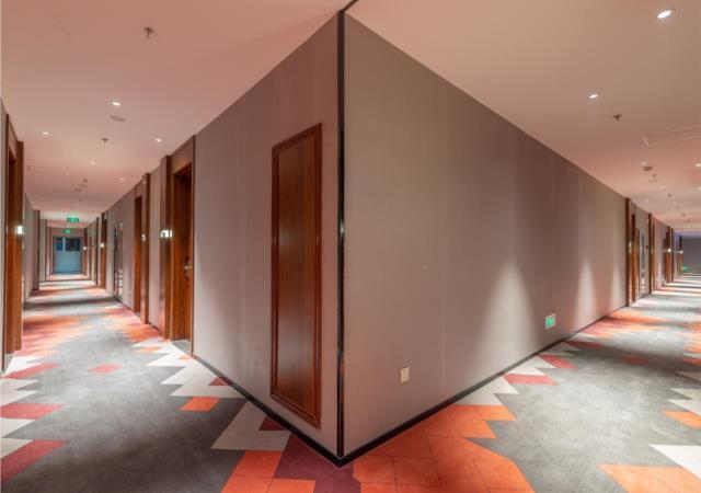 Цзинань: Borrman Hotel Jinan West Railyway Station Quanshijie