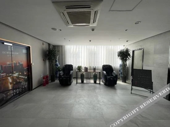 Цзинань: Borrman Hotel Jinan West Railyway Station Quanshijie
