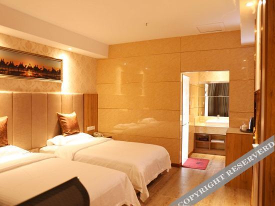 Хотан: Super 8 Hotel (Hetian tuanjie  square)