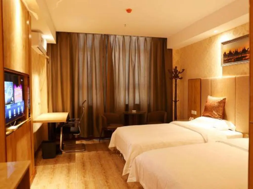 Хотан: Super 8 Hotel (Hetian tuanjie  square)