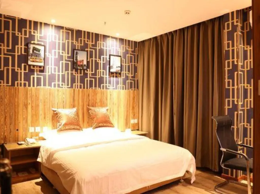 Хотан: Super 8 Hotel (Hetian tuanjie  square)