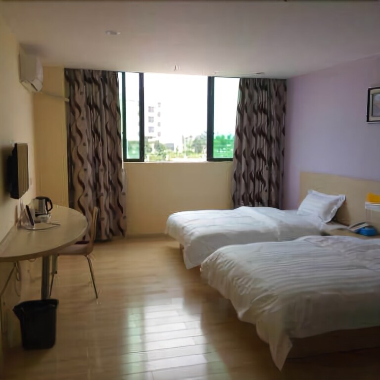 Чжухай: Zhuhai Heyi Hotel Baijiao Branch
