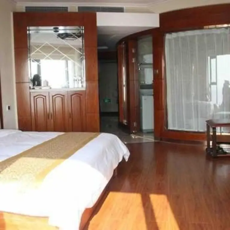 Вэйхай: Haimingyue Apartment Hotel