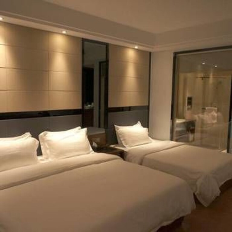Чжухай: Longshan Hotel