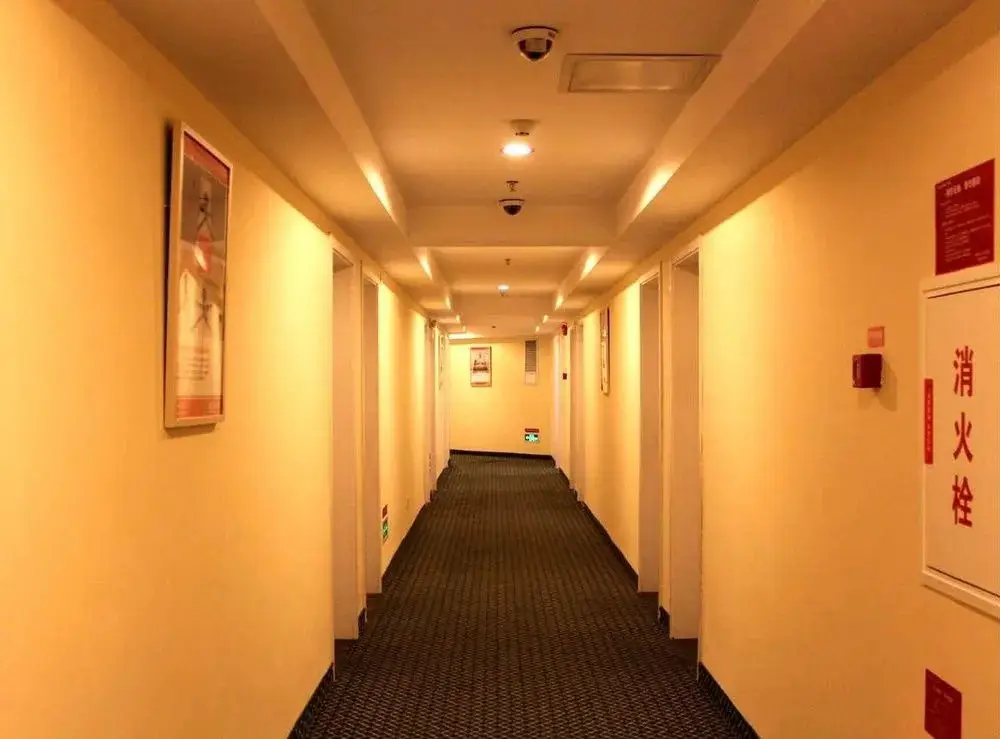 Чжухай: Hanting Express Hotel Zhuhai Gongbei Kouan