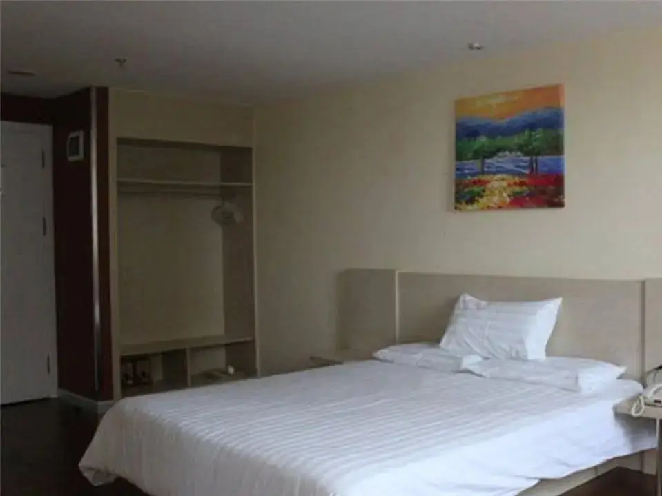 Чжухай: Hanting Express Hotel Zhuhai Gongbei Kouan