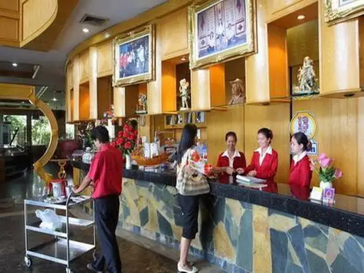 Бангкок: 13 Coins Bang Yai Hotel