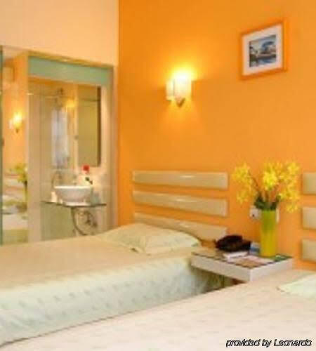 Гуанчжоу: V8 Hotel (Guangzhou Xilang)