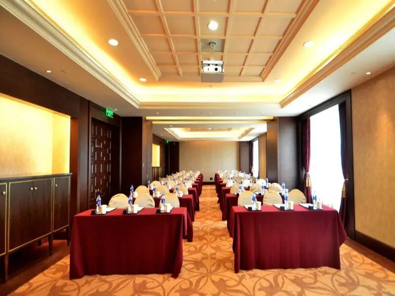 Шанхай: Holiday Inn Guangzhou Airport Zone