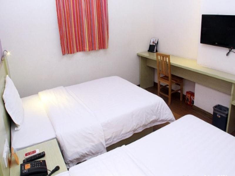 Гуйлинь: 7Days Inn Guilin Yushan Park