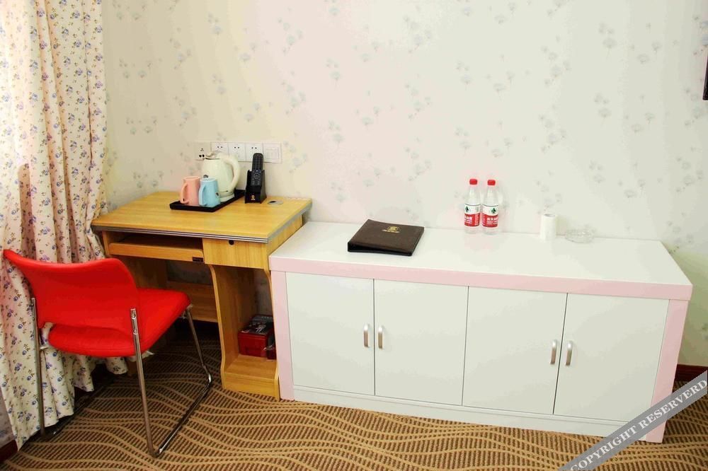 Сяньнин: Super 8 Hotel