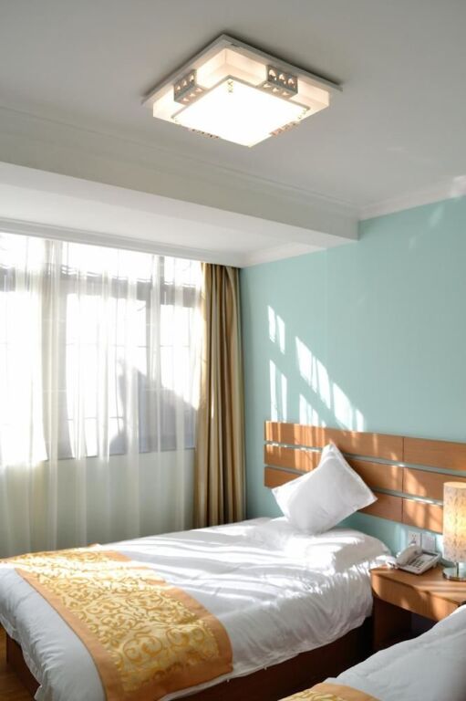 Куньмин: Kunming Linhai Express Hotel