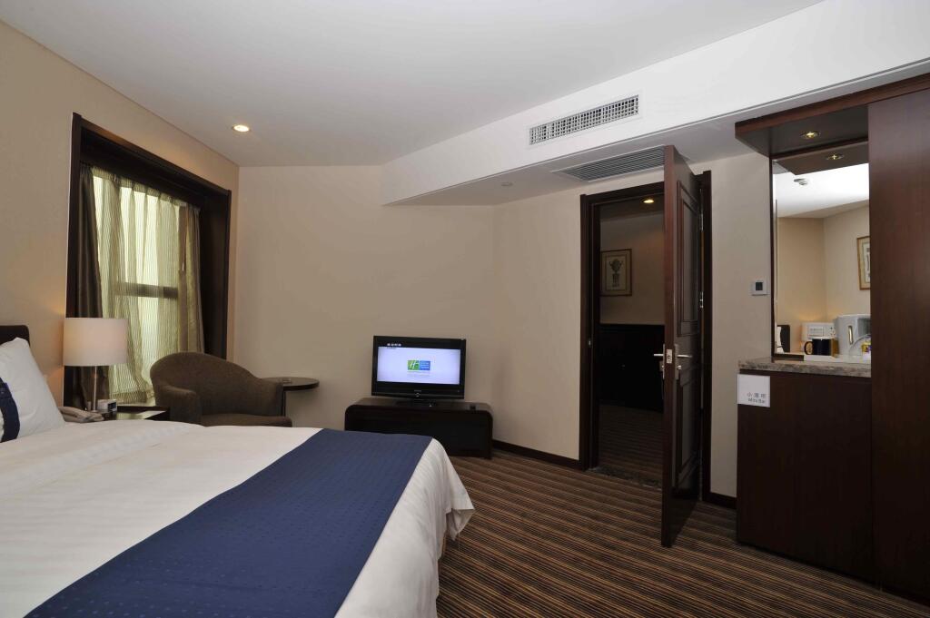 Тяньцзинь: Holiday Inn Express Tianjin Airport