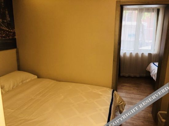 Пекин: Super 8 Hotel (Beijing Qianmen Tiantan Park Dongmen)