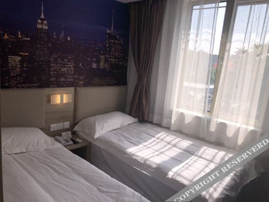 Пекин: Super 8 Hotel (Beijing Qianmen Tiantan Park Dongmen)