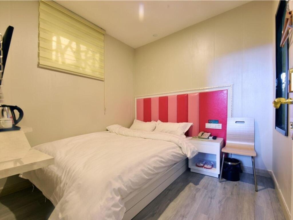 Шанхай: Shell Hotel Shanghai Baoshan Hutai Road Branch