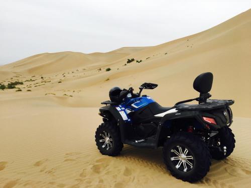 Цзюцюань: Dunhuang Impression Outdoor camping base