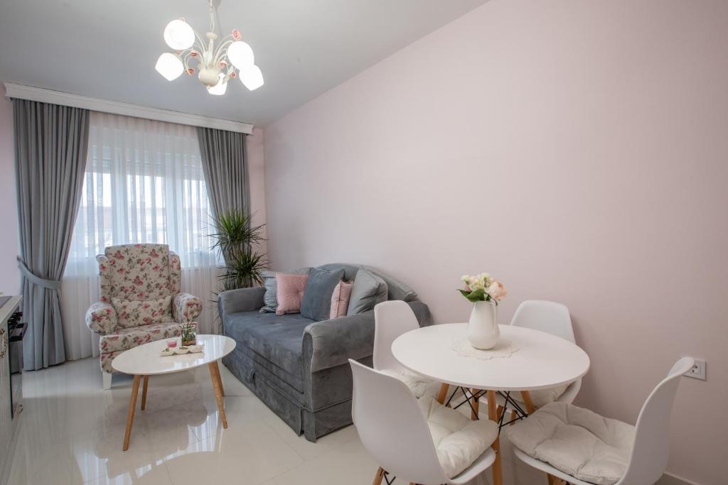 Никшич: Park Apartment in Niksic
