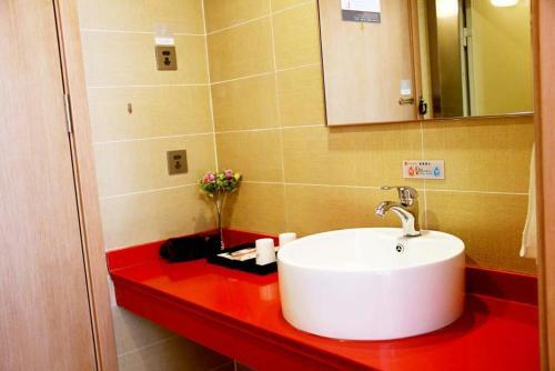 Циндао: Thank Inn Chain Hotel Shandong Qingdao Development Zone 2nd Xiangjiang Road