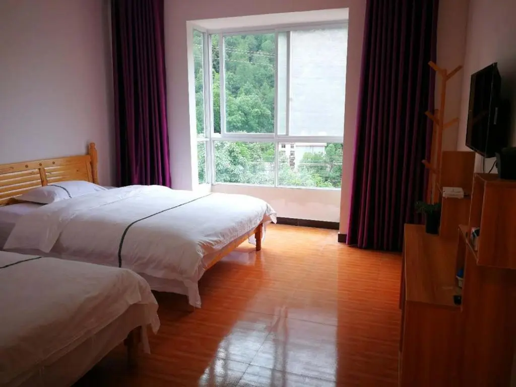Мяньян: Jiuhuang Mountain Laojia Inn