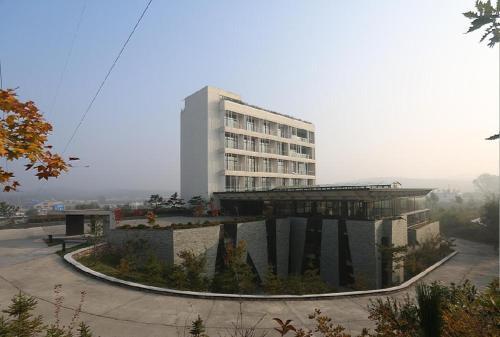 Dalian DaHeGuan 2nd Phase Mountain View Pavillion Spring Hotel — фото 1
