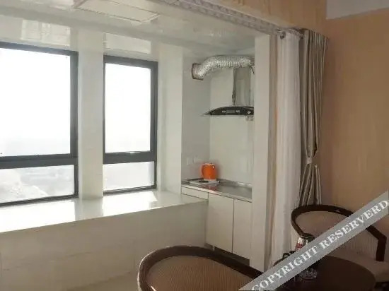 Циндао: Baolong Haiyue Apartment Hotel