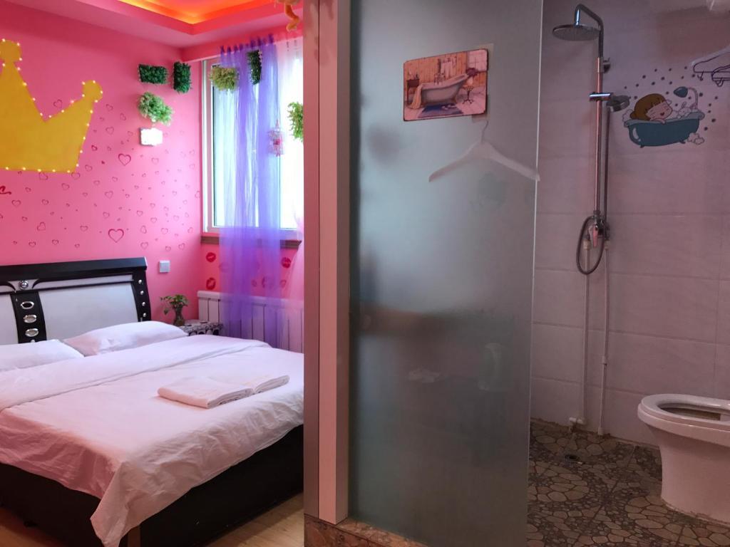 Ланьчжоу: MAO Theme Apartment in Small Alley