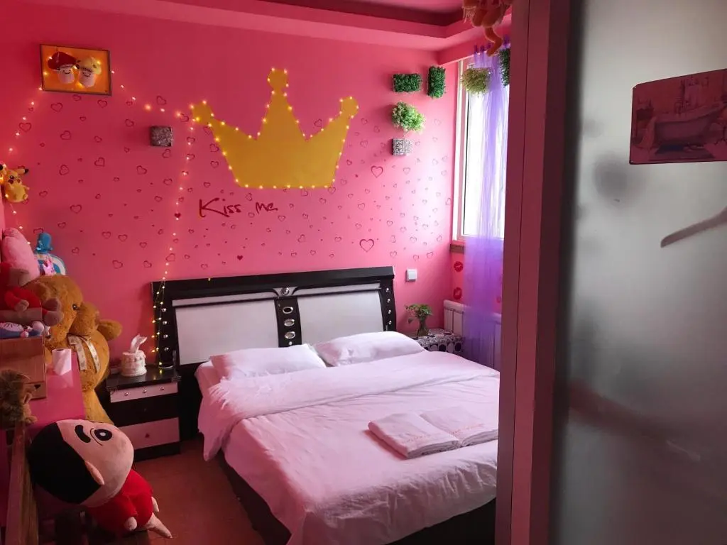 Ланьчжоу: MAO Theme Apartment in Small Alley