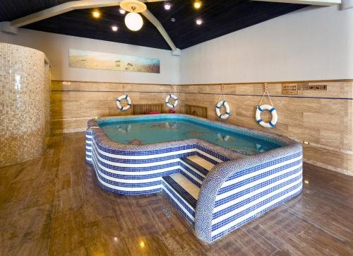 Новиково: Hotel Complex Capitan Club