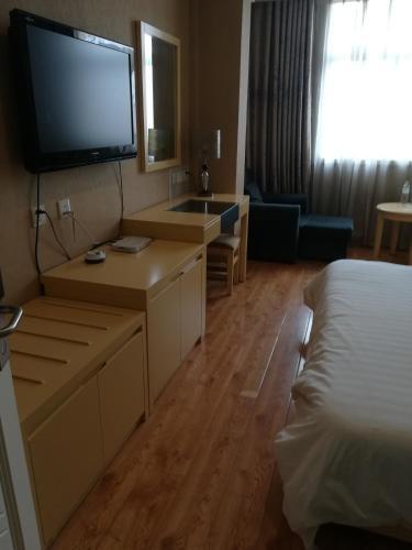Хецзе: Seven Days Inn Hotel Cao County