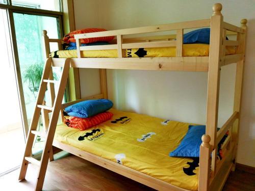 Гуанъюань: Youth Hostel of On The Way
