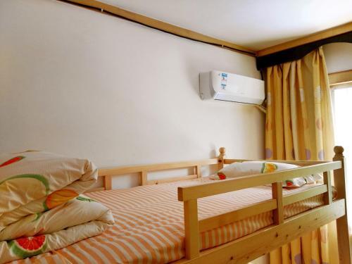 Гуанъюань: Youth Hostel of On The Way