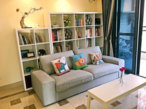 Шэньчжэнь: 4 Bedroom Apartment Near HUAWEI HQ Building