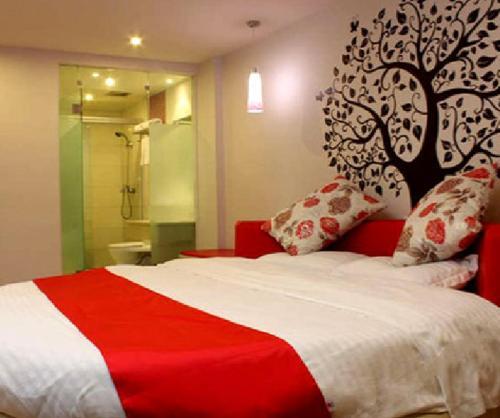 Цзясинь: Thank Inn Chain Hotel Jiaxing Sweater Market