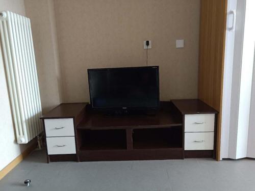 Пекин: Simple One Bedroom Guest House Near Capital Airport
