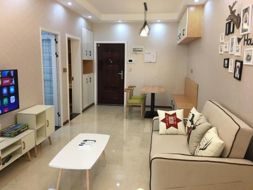 Чунцин: Jiefangbei Baobao Yueyue Apartment