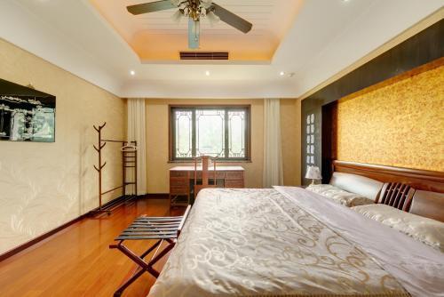Пекин: Beijing Yitaoyuan Guesthouse