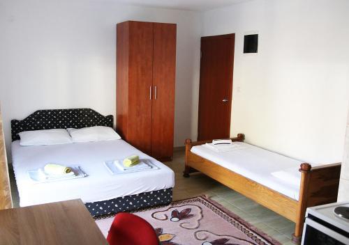 Будва: Apartmani Mia i Ana